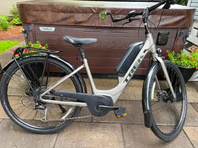 vélo électrique trek - valeur 4200$, View more