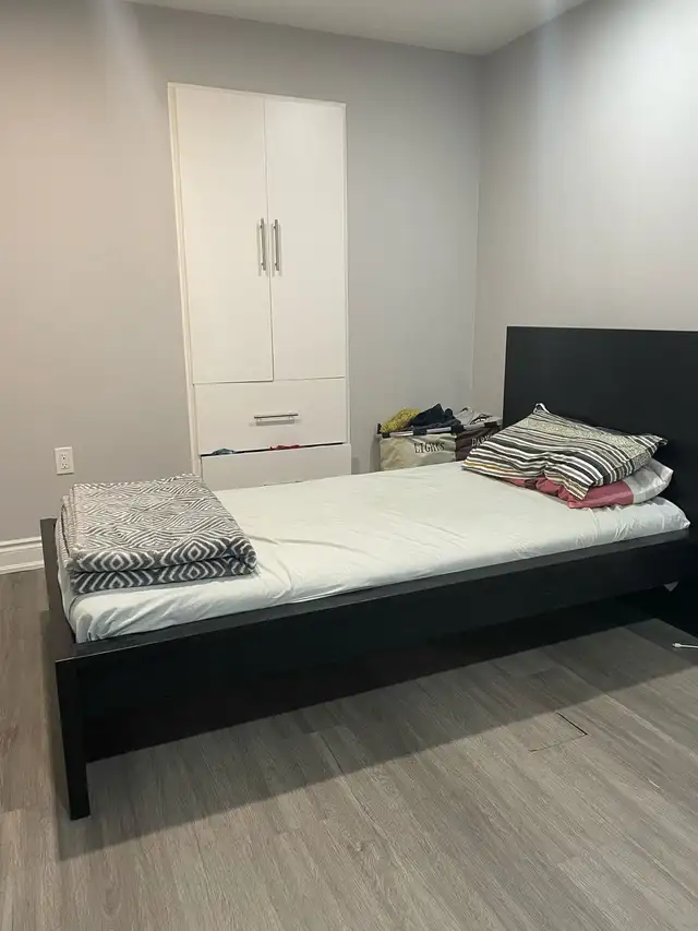 Furnished Room for Rent! (Brampton/Mississauga Border) in Room Rentals & Roommates in Oakville / Halton Region - Image 6