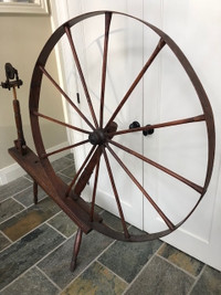 Antique Walking Wheel Spinning Wheel