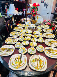 Antique/ vintage 1940s Yellow Tea Rose dishes 