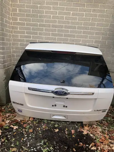 Please contact The Owner (Noel) or His son (Tyrell - 6133157915)