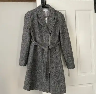Motherhood maternity coat, wool, size medium. Worn for my wife's pregnancy from 1st trimester throug...