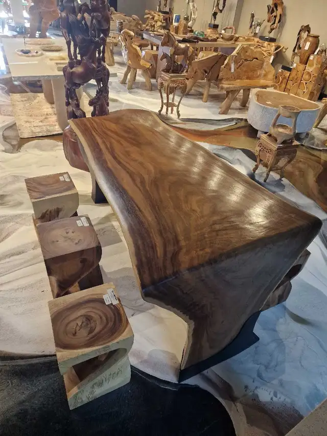 Live-Edge Dining Table✨️ in Dining Tables & Sets in Edmonton - Image 5