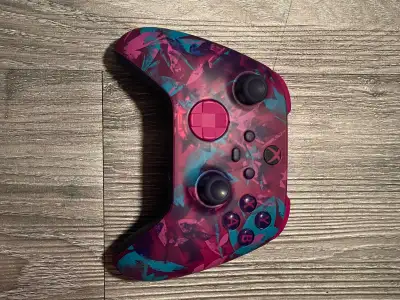 Xbox Controller Heart Breaker Special Edition, View more