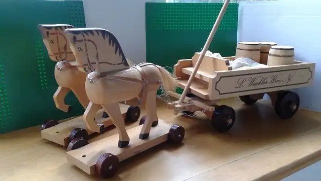 RARE German Wooden Horses and Carriage vintage in Toys & Games in City of Toronto - Image 2