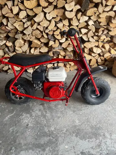 Good shape Starts right up New clutch New chain (may need a tighten) New throttle cable New brake ca...