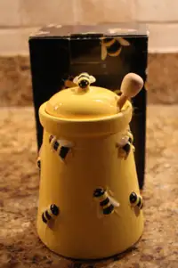 Contenant original pour le miel neuf