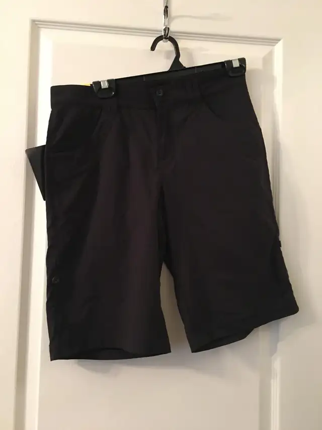 BNWT Shorts - Women’s (Brand New With Tags) in Women's - Bottoms in Markham / York Region - Image 3