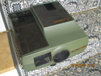 Sawyer’s Slide Projector, Mountable Pull Down Screen and 4 Trays