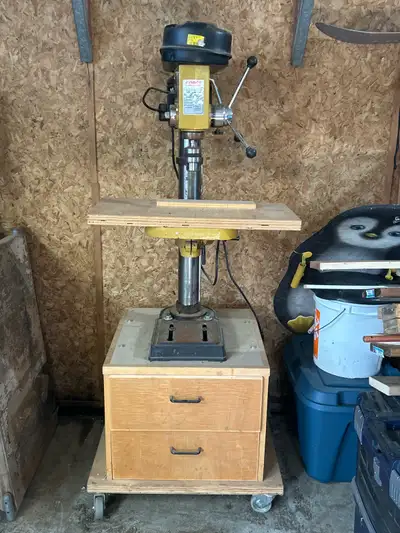 5/8” chuck. 16 speed 120V 7.0A Includes rolling stand with drawers. All bits and accessories: mortis...