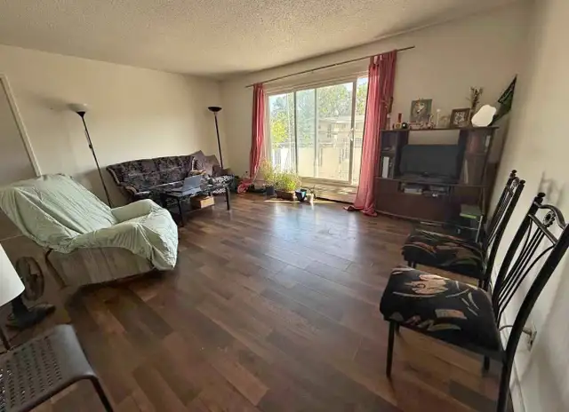 Private room for rent