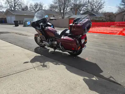 1983 GL1100 Honda Aspencade. This bike has Clarion am fm radio, on board shock compressor, new timin...