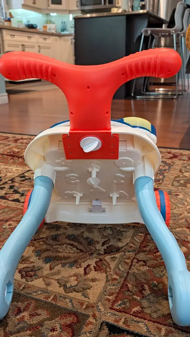 Baby Walker in Toys in London - Image 4