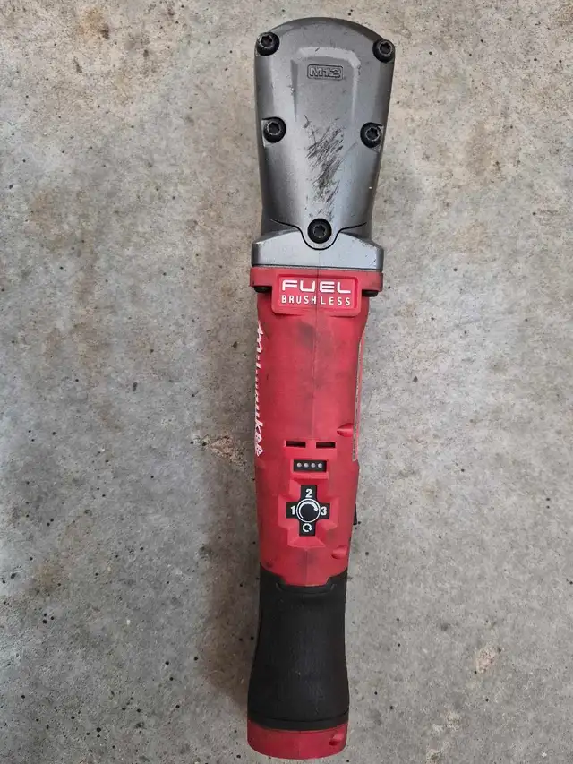 Milwaukee M12 FUEL 1/2" Right Angle Impact Wrench 2565-20 in Power Tools in Mississauga / Peel Region - Image 3