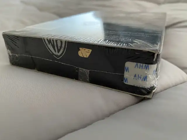 Batman 1989 VHS – Factory Sealed in CDs, DVDs & Blu-ray in Ottawa - Image 4