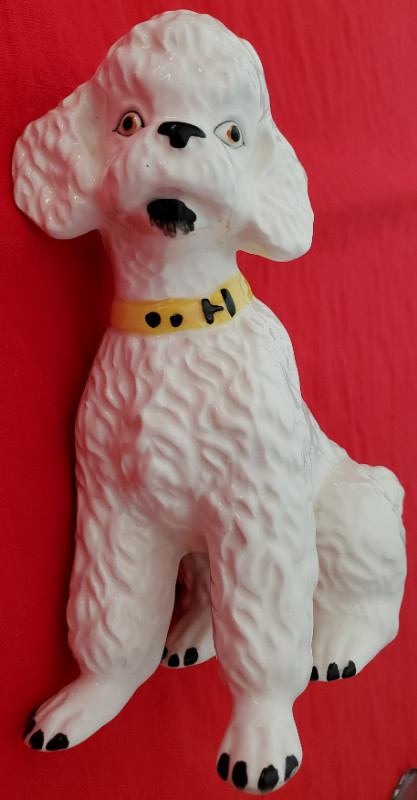 2 vintage ceramic poodle dogs in Arts & Collectibles in Prince Albert - Image 2