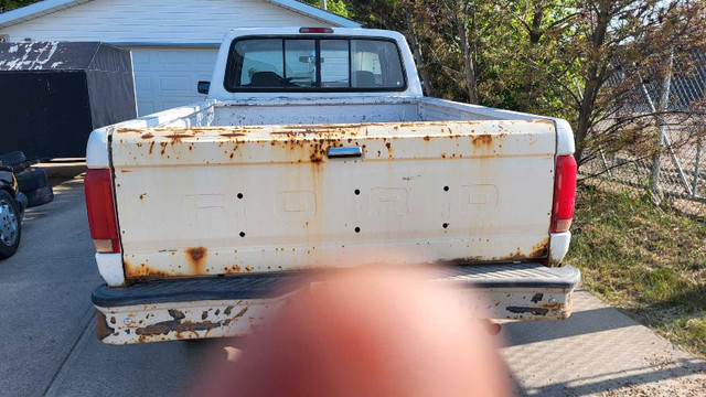 f250 5.8 auto 4x4 in Cars & Trucks in Edmonton - Image 4