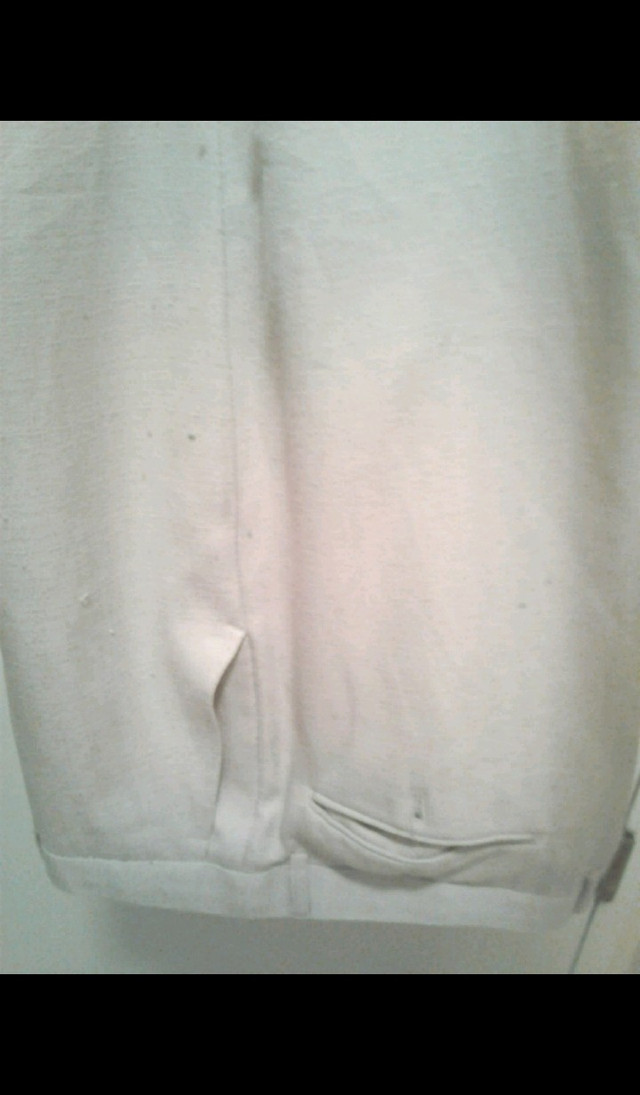 Men's XXL cream colored suit, 39" pant waist 48" chest $40 in Men's in City of Toronto - Image 3