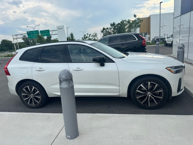 REPRISE DE BAIL – Volvo XC60 B6 AWD Plus Brigh2023 – Seulement 1 — photo 2