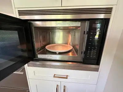 Selling our Wolf MC24 built-in microwave — premium performance and sleek stainless steel design. Wor...
