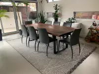 8 chaises de salle à manger grises foncées