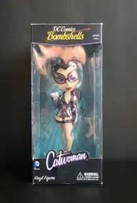 Cryptozoic DC Comics Bombshells 7" Vinyl Fig, Catwoman Series 1