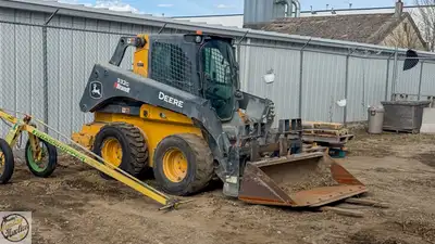KM: HOURS-2194.9 VIN: 1T0332GKCRF466944 Color: YELLOW NEEDS ONE NEW TIRE. IT RUNS AND DRIVES. CODE I...