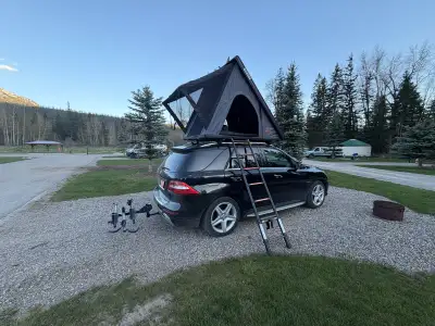 Rooftop Tent. 2 person hard shell, View more