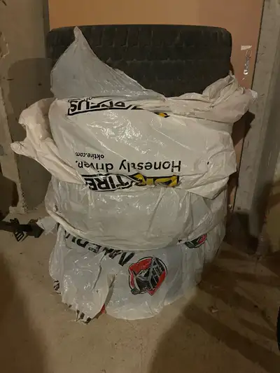 Selling a set of 4 Bridgestone Blizzak WS90 Winter Tires with Rims. Great condition! 205/55/R16