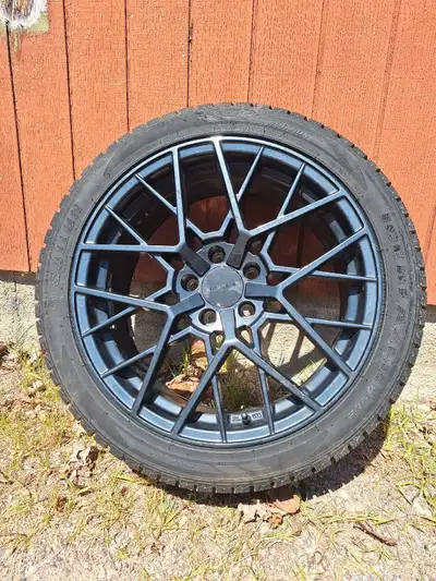 Only saw 1 winter season. Full set of 4 Ruffino Inception Black Magic Size-18x8 boltpattern-5x112 Of...