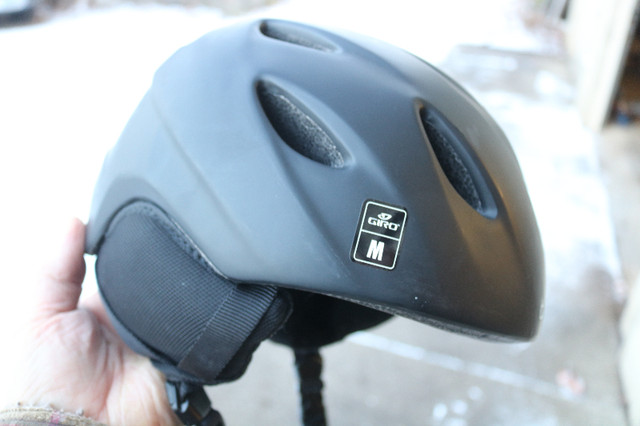 Giro G9 Snow Helmet Medium Size in Ski in Oshawa / Durham Region