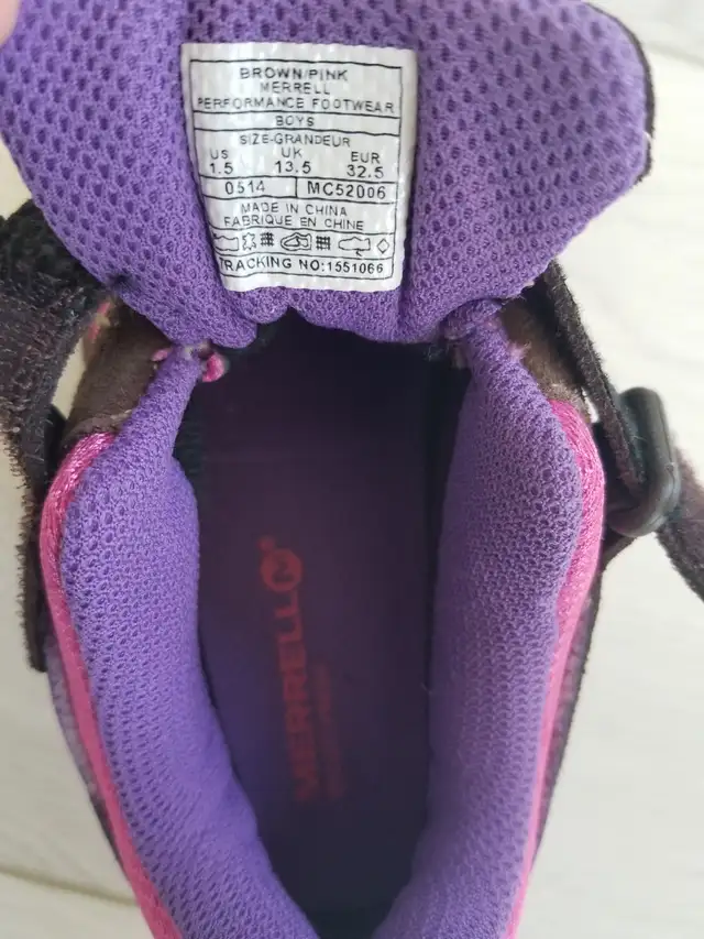 NEW Merrell leather kid's hiking boots unisex size 1.5 EU 32.5 in Kids & Youth in Oakville / Halton Region - Image 10