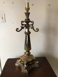 lampe de table / de salon / de chevet antique