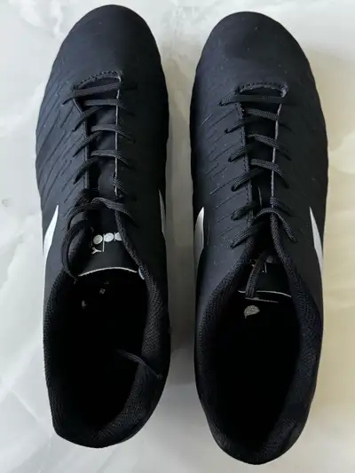 Diadora Men’s soccer shoes, View more