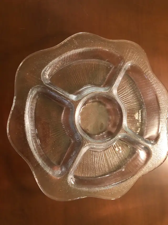Brand new Swedish Glass vegetable or fruit tray/platter in Kitchen & Dining Wares in City of Toronto - Image 2