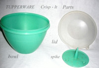 Vintage Tupperware Crisp-It bowl, lid and spike. Rare error