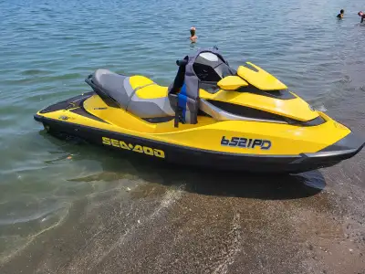 Seadoo Sea Doo Sea -Doo RXT 215 4 Stroke ETEC Technology excellent on gas compared to Japanese machi...