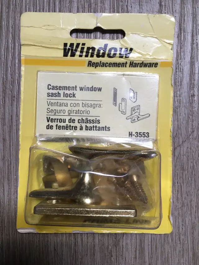 window sash lock in Windows, Doors & Trim in City of Montréal - Image 3
