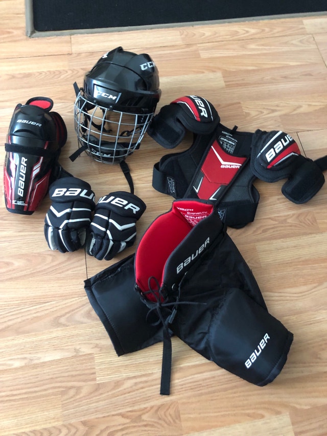 Youths hockey equipment Hockey Red Deer Kijiji