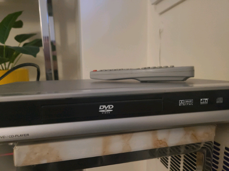 Video recorder VHS Video camera hi8 DVD player General Electronics