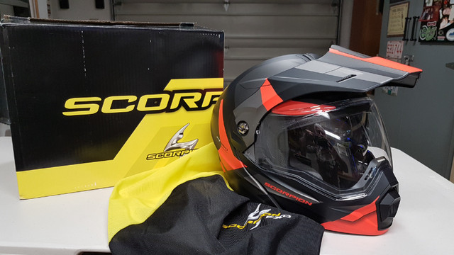 EXO-AT950 Scorpion modular helmet in Motorcycle Parts & Accessories in Nanaimo