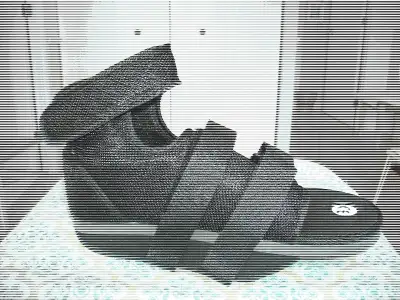 Chaussure-2: 15$ch sécurité pied gauche orteil ajustable sizeS, Darco droit size9 neuf