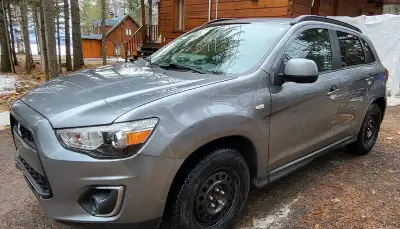 Je vends mon Mitsubishi RVR 2015 4x4 en excellent état, parfait pour affronter toutes les conditions...