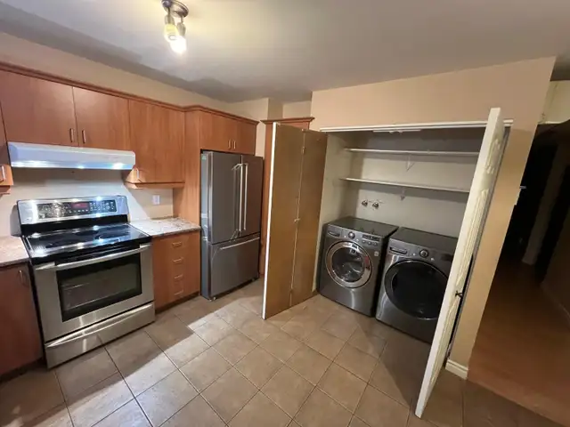 Magnifique 5½ spacieux et très lumineux situé à l’étage. in Long Term Rentals in Drummondville - Image 4