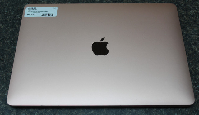 Macbook Air (M1, 2020) in Laptops in Peterborough - Image 4