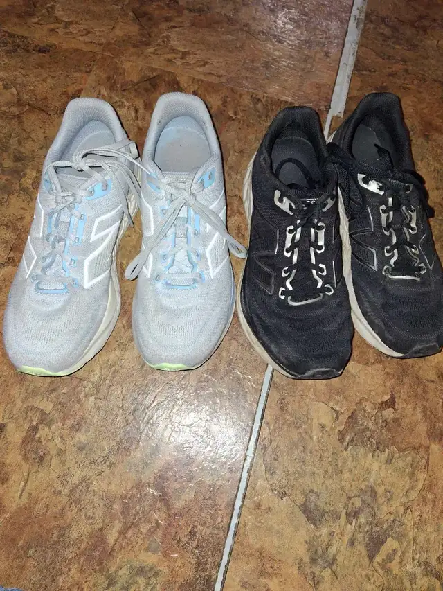 WOMENS' NEW BALANCE in Women's - Shoes in Kitchener / Waterloo - Image 2