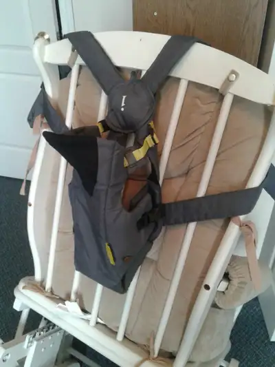 Infantino Carrier, View more