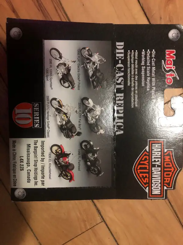 Die cast 1:18 Harley64840228524033121
