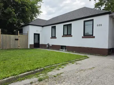 Recently renovated basement in Pickering. 3 bedrooms, 1.5 bathrooms, and full kitchen. Quiet neighbo...