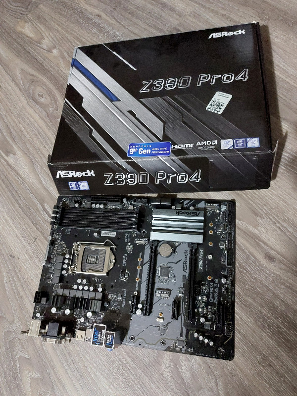 Like NEW - ASRock Z390 Pro 4 ATX motherboard (Intel LGA1151) in System Components in Gatineau - Image 3